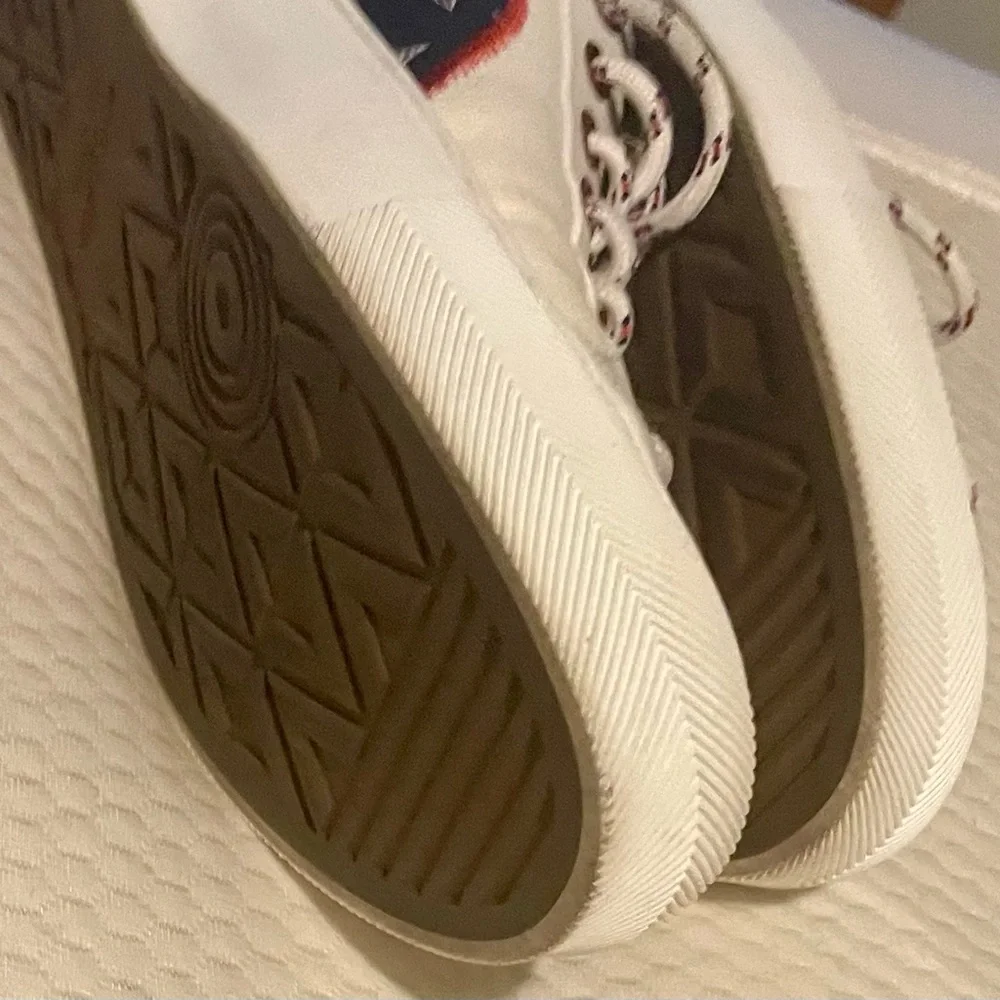 LOUIS VUITTON
TATTOO SNEAKER LV FOREVER SNEAKERS -SZ 8.5 Men - Picture 4 of 4